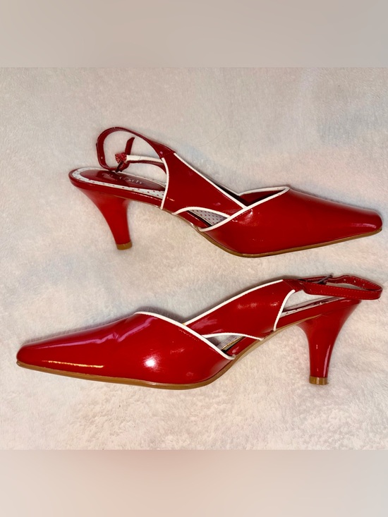 East 5th Shoes - EAST 5th Patent Leather Sling Back Heels sz 8